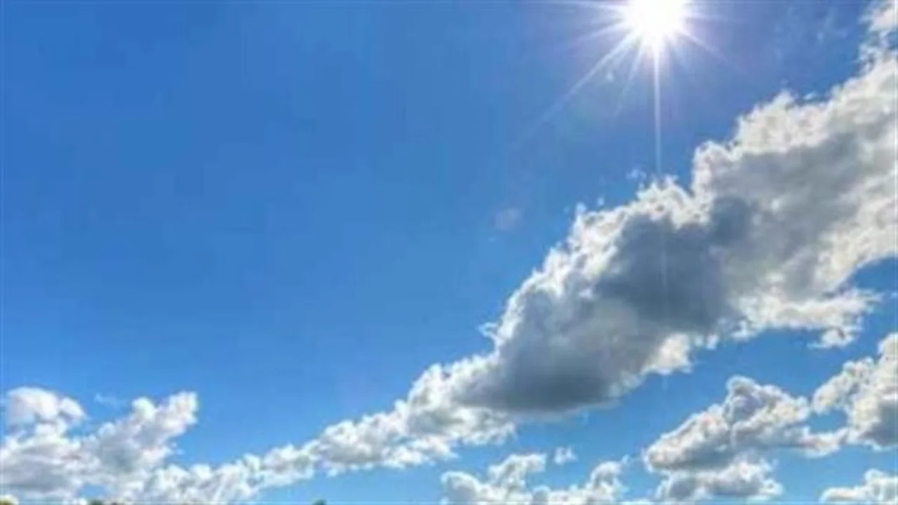 اضطرابات جوية.. الأرصاد تحذر من نشاط الرياح وانخفاض درجات الحرارة السبت المقبل